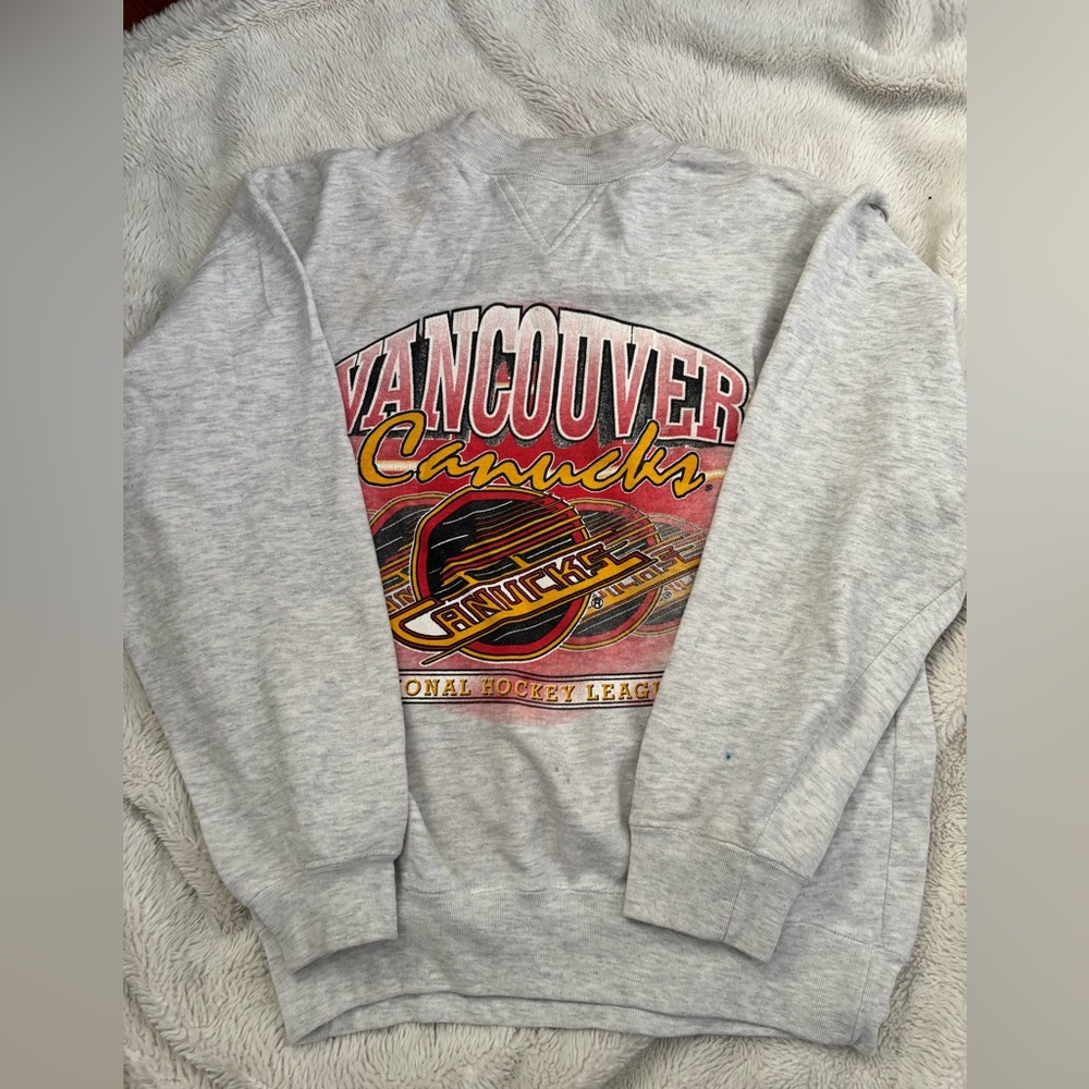 Vintage Vancouver Canucks ravens athletics sweatshirt